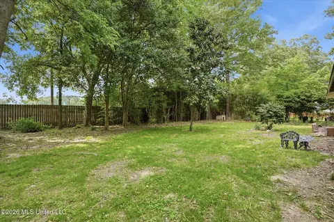 Exterior - 5523 Wayneland Dr, Jackson, MS 39211 photo 7 of 7
