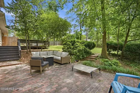 Exterior - 2115 Meadowbrook Rd, Jackson, MS 39211 photo 6 of 10
