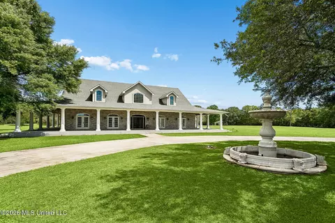 242 Carey Byrd Rd, Carriere, MS 39426