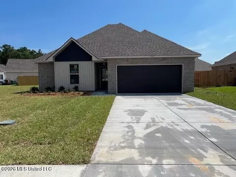 15207 High Point Dr, Gulfport, MS 39503