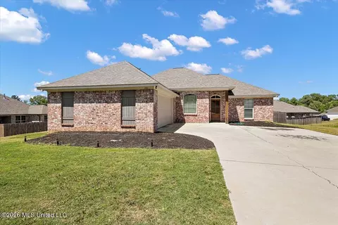 146 Allie Ln, Canton, MS 39046