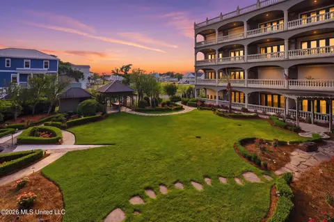 4640 W Beach Blvd #B3, Gulfport, MS 39501