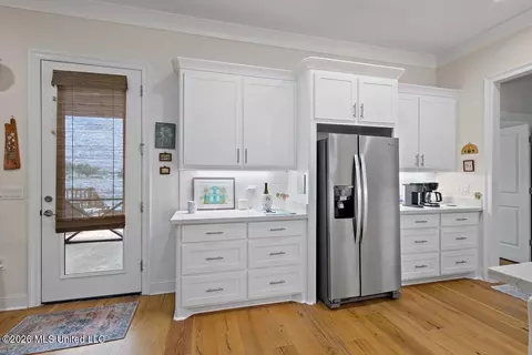 Kitchen - 146 Herons Bay Cir, Madison, MS 39110 photo 4 of 5