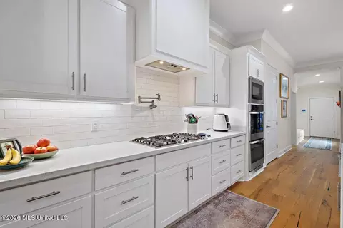Kitchen - 146 Herons Bay Cir, Madison, MS 39110 photo 5 of 5