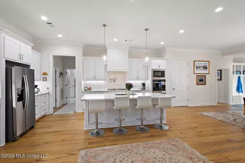Kitchen - 146 Herons Bay Cir, Madison, MS 39110 photo 2 of 5