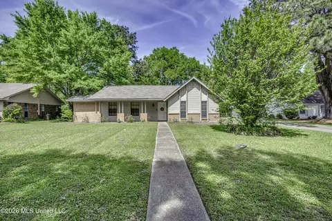 Exterior - 130 Cypress Dr, Madison, MS 39110 photo 9 of 12