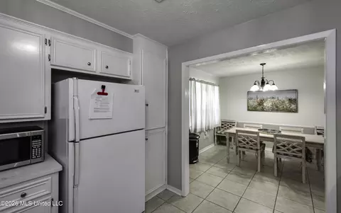 Dining - 130 Cypress Dr, Madison, MS 39110 photo 5 of 6