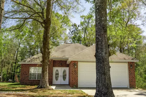 Exterior - 27 Maroon Dr, Picayune, MS 39466 photo 10 of 11