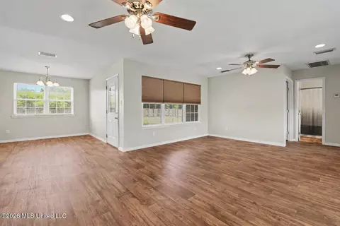 Living - 142 Pete Pitts Rd, Lucedale, MS 39452 photo 3 of 4