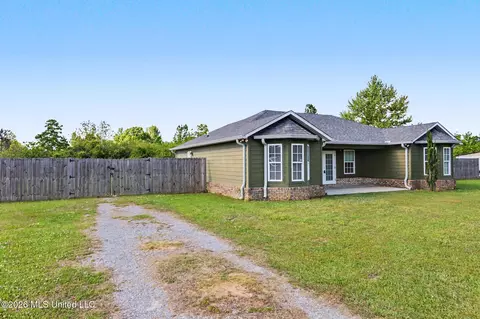 Exterior - 142 Pete Pitts Rd, Lucedale, MS 39452 photo 2 of 4