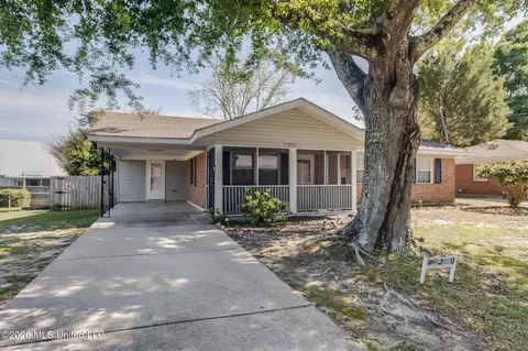 2330 Curcor Dr, Gulfport, MS 39507