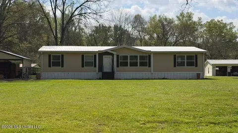 47 Newell Rd, Natchez, MS 39120