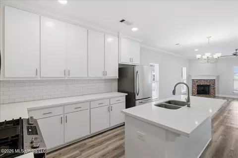 Other - 815 Long Leaf Cir, Brandon, MS 39042 photo 3 of 10