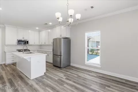 Other - 815 Long Leaf Cir, Brandon, MS 39042 photo 4 of 10