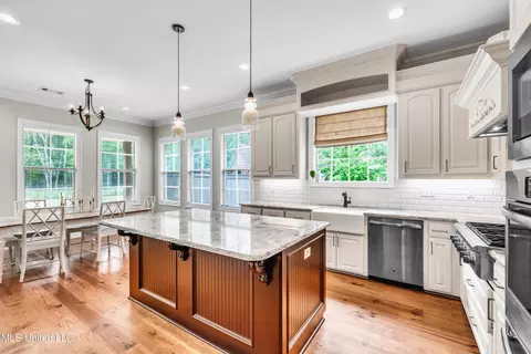 Kitchen - 413 Miles Cv, Brandon, MS 39047 photo 1 of 3