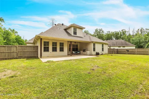 Exterior - 413 Miles Cv, Brandon, MS 39047 photo 4 of 5