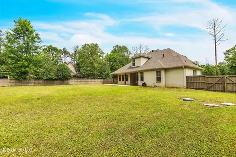 Exterior - 413 Miles Cv, Brandon, MS 39047 photo 3 of 5