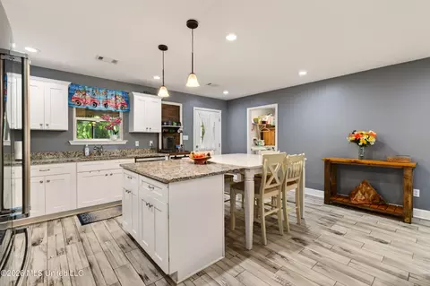 Kitchen - 23 Buddy Rd, Picayune, MS 39466 photo 2 of 4