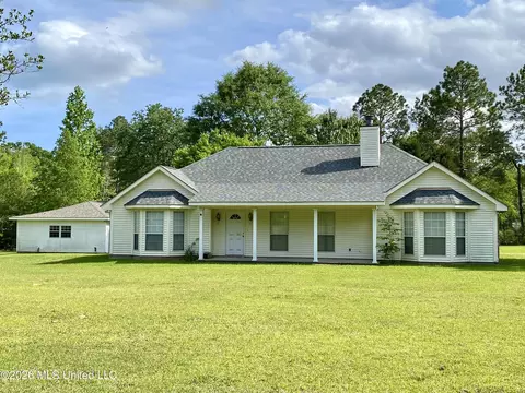 7 Hummingbird Ln, Carriere, MS 39426