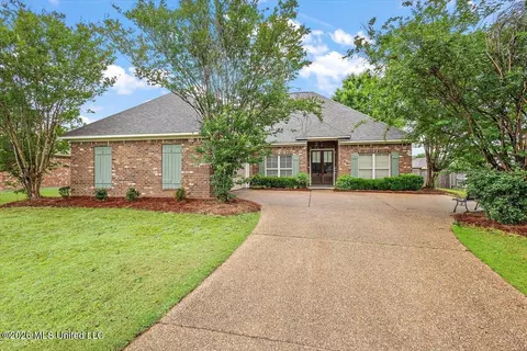 202 Calhoun Dr, Madison, MS 39110