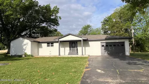 7381 N Getwell Rd, Southaven, MS 38672