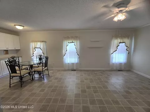 25 Bryan Cir, Picayune, MS 39466 photo 9