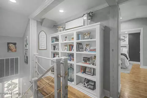 Entry Way - 1589 E Second St, Pass Christian, MS 39571 photo 1 of 3