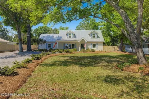 1589 E Second St, Pass Christian, MS 39571