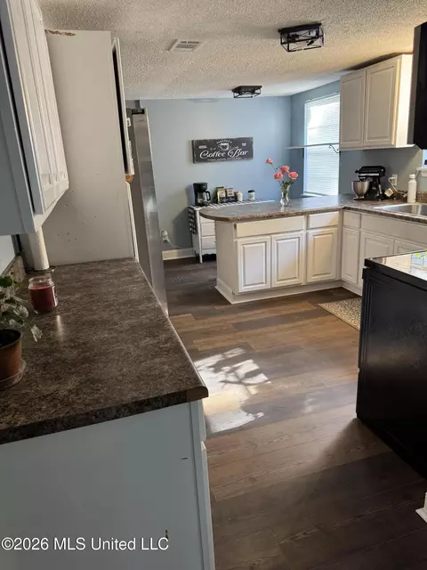 Kitchen - 232 White Rd, Lucedale, MS 39452 photo 2 of 7