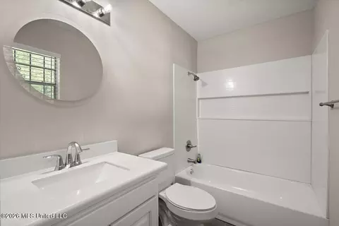 Bath - 3692 James Monroe #3692, Jackson, MS 39213 photo 1 of 4