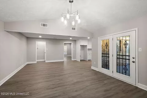 Living - 3692 James Monroe #3692, Jackson, MS 39213 photo 5 of 5