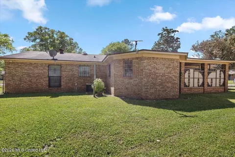 Exterior - 3692 James Monroe #3692, Jackson, MS 39213 photo 5 of 6