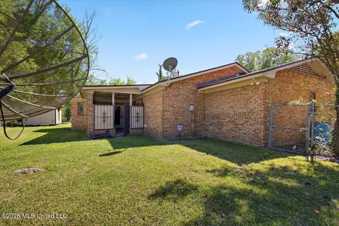 Exterior - 3692 James Monroe #3692, Jackson, MS 39213 photo 3 of 6