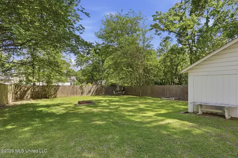 Exterior - 626 Mohawk Ave, Jackson, MS 39216 photo 6 of 7