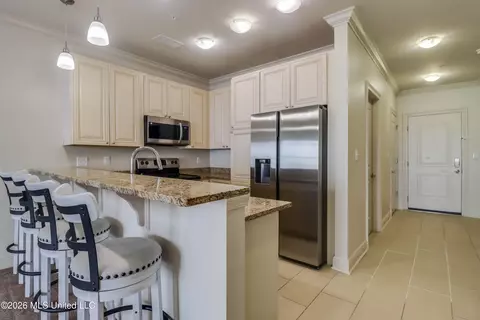 630 Bay Cove Dr #203, Biloxi, MS 39532