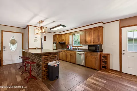 Kitchen - 22228 William Ward Rd, Moss Point, MS 39562 photo 1 of 4