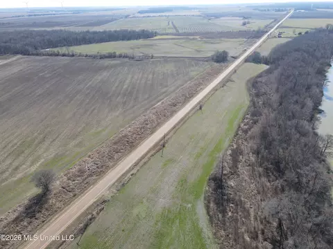 S Highway 61, Dundee, MS 38626 photo 10