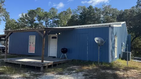 2301 Road 534, Kiln, MS 39556