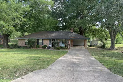 130 E Richland Cir, Richland, MS 39218