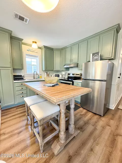 Kitchen - 215 E 2nd St #34A, Pass Christian, MS 39571 photo 1 of 1
