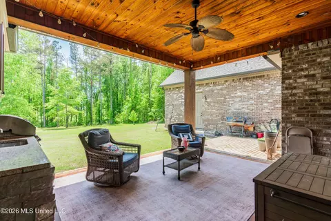 Exterior - 517 Viewpointe Way, Clinton, MS 39056 photo 13 of 23