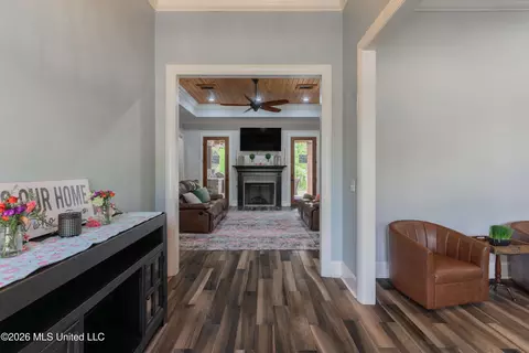 Entry Way - 517 Viewpointe Way, Clinton, MS 39056 photo 1 of 7