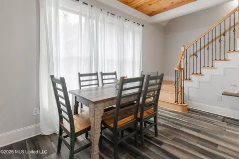 Dining - 517 Viewpointe Way, Clinton, MS 39056 photo 1 of 2