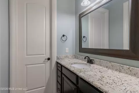 Bath - 517 Viewpointe Way, Clinton, MS 39056 photo 11 of 17