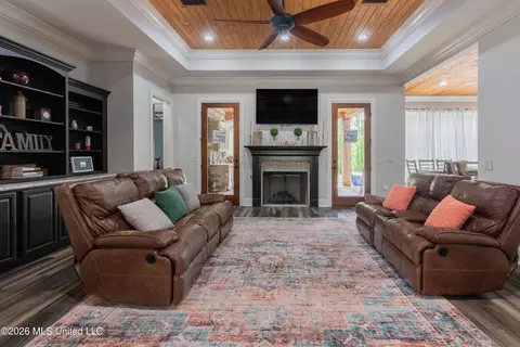 Living - 517 Viewpointe Way, Clinton, MS 39056 photo 1 of 1