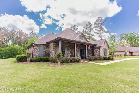 Exterior - 517 Viewpointe Way, Clinton, MS 39056 photo 3 of 23