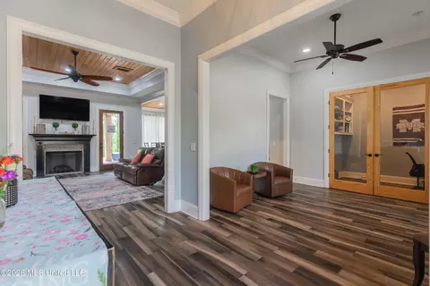 Entry Way - 517 Viewpointe Way, Clinton, MS 39056 photo 2 of 7