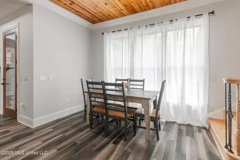 Dining - 517 Viewpointe Way, Clinton, MS 39056 photo 2 of 2