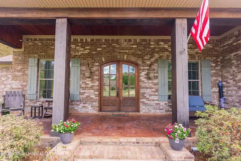 Exterior - 517 Viewpointe Way, Clinton, MS 39056 photo 9 of 23