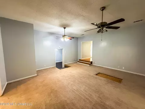 Living - 143 Maple St, Florence, MS 39073 photo 7 of 10